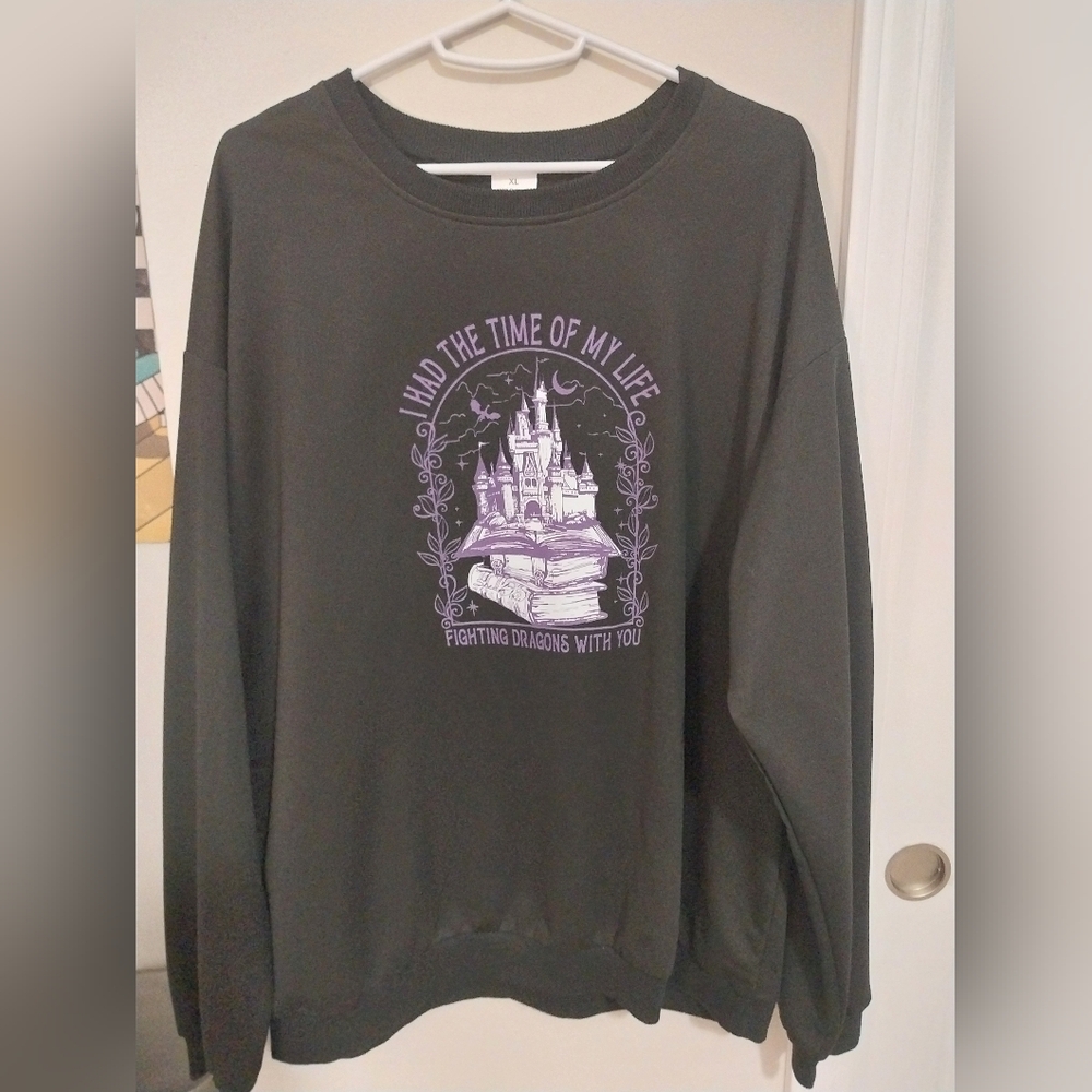 Black Graphic Sweatshirt